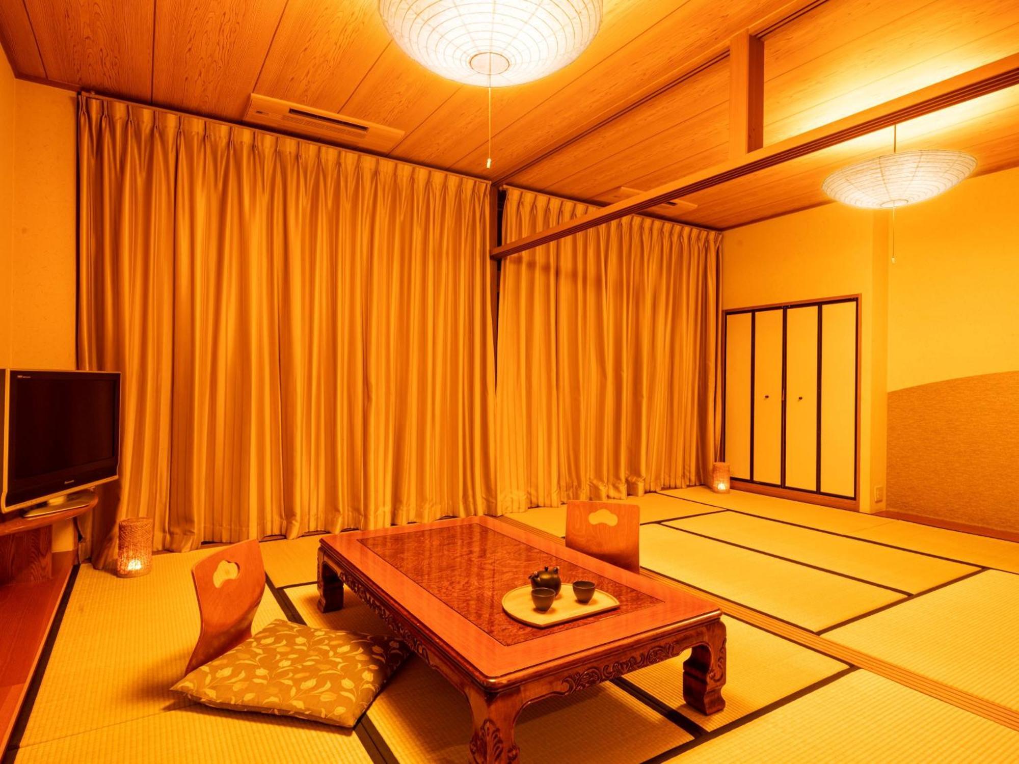 Ooedo Onsen Monogatari Premium Hotel Fugetsu Beppu Esterno foto